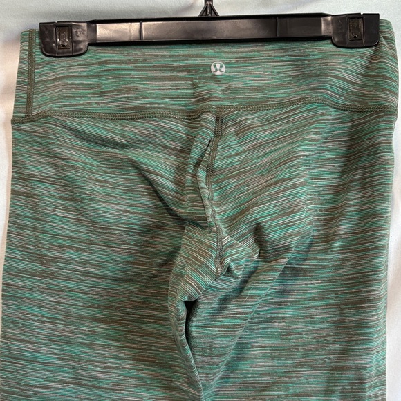 lululemon athletica Green Heathered Leggings - Picture 5 of 8